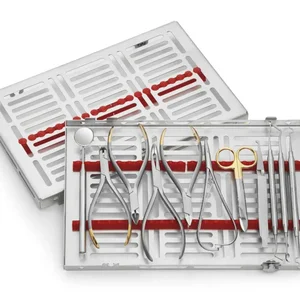Instrumentos de Ortodoncia para Aplicaciones Dentales en Cavidades Orales Pequeñas
