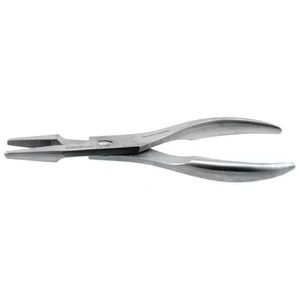 Flat nose pliers with cutter 6 1/2 tapered 3.5mm tip 1.5mm (17 gauge) max capacity – surgivalley (999210617)