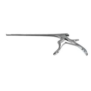 Kerrison 弹出式咬骨钳，工作长度 200mm，薄足板向上倾斜 40º，4.0mm 咬口，15.0mm 开口，中型手柄 – surgivalley (011210966)