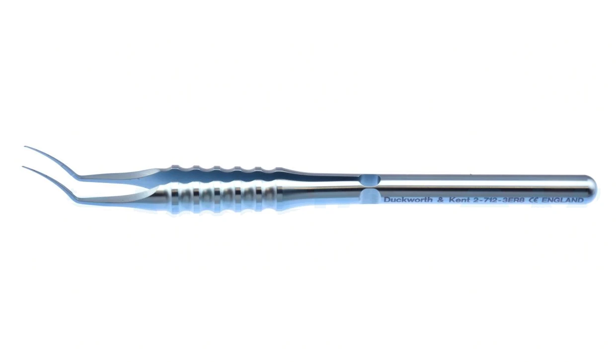 Surgical Tissue Forceps 10.8 cm (4.2)