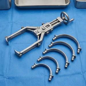 Sellors Rib Spreader Complete With 3 Sets Of Blades Set of 1 (090211460)