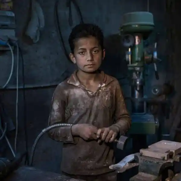 Surgivalley ensures ethical manufacturing with zero child labour and fair labor practices.